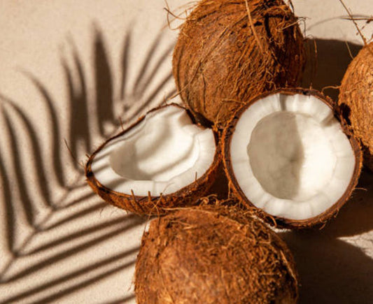 5 Amazing Skin Benefits of Drinking Coconut Water